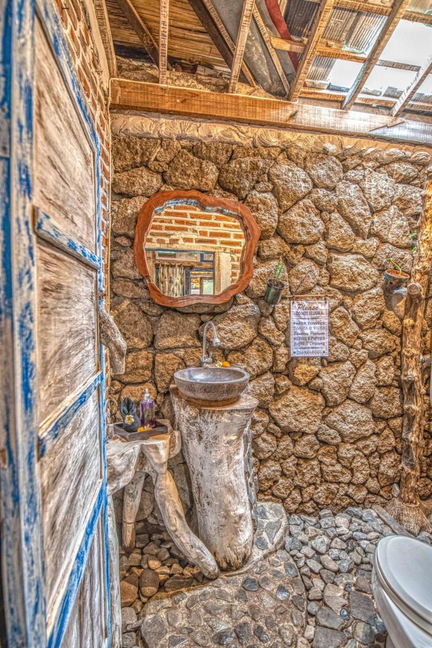 Lovina Santhiku Hotel & Spa מראה חיצוני תמונה